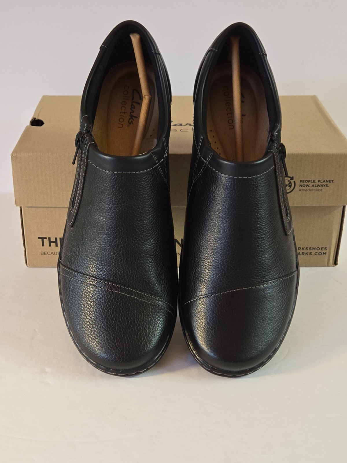 Clarks Womens Cora Giny Black Tumbled Leather 26155776 Size 10 Medium New w/ Box