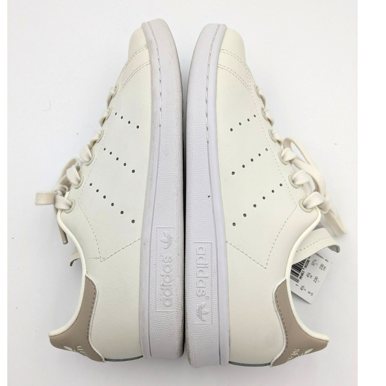 Adidas Stan Smith sneakers women’s casual shoes Off White size US6 EU37 1/3