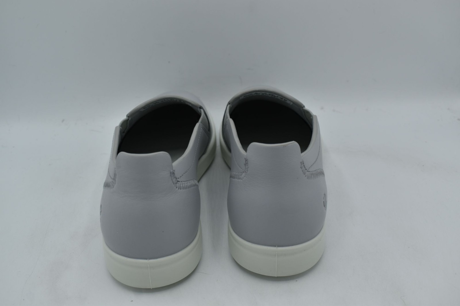 ECCO EU 41 US 10-10.5 Travel Perforated Concrete Leather Slip On Sneakers Shoes