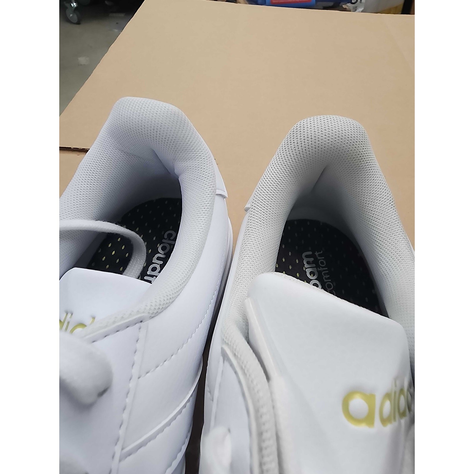 USED adidas Women’s Grand Court 2.0 Tennis Shoe Size 9.5