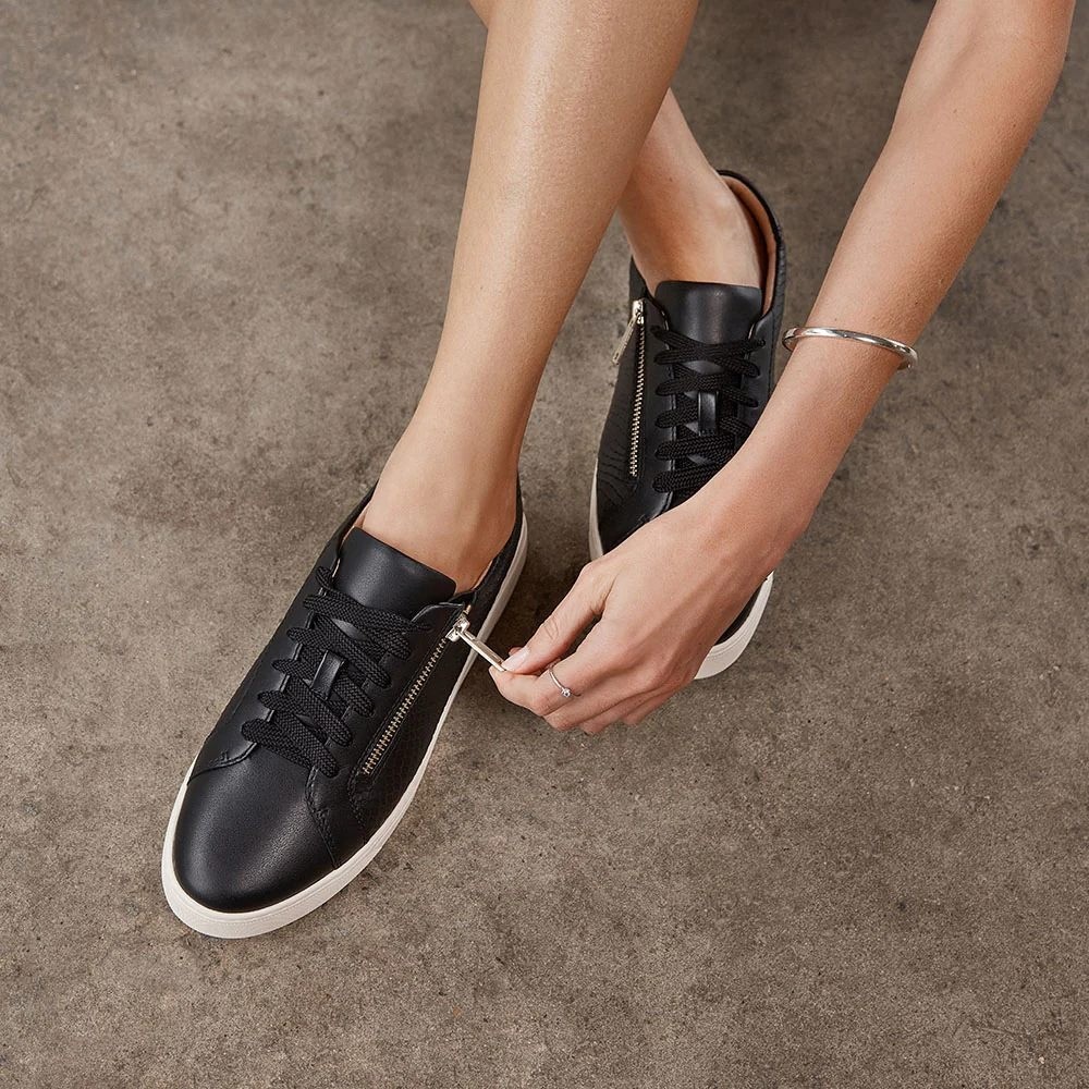 NEW FRANKIE4Black Billie II Black Emboss Leather Sneaker Side Zip Comfort Size 9