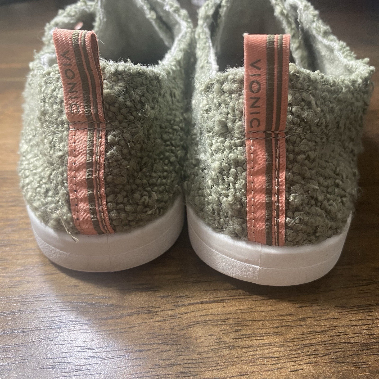 Vionic Beach Pismo Boucle Comfort Sneakers Orthotic Slip On Arch Support