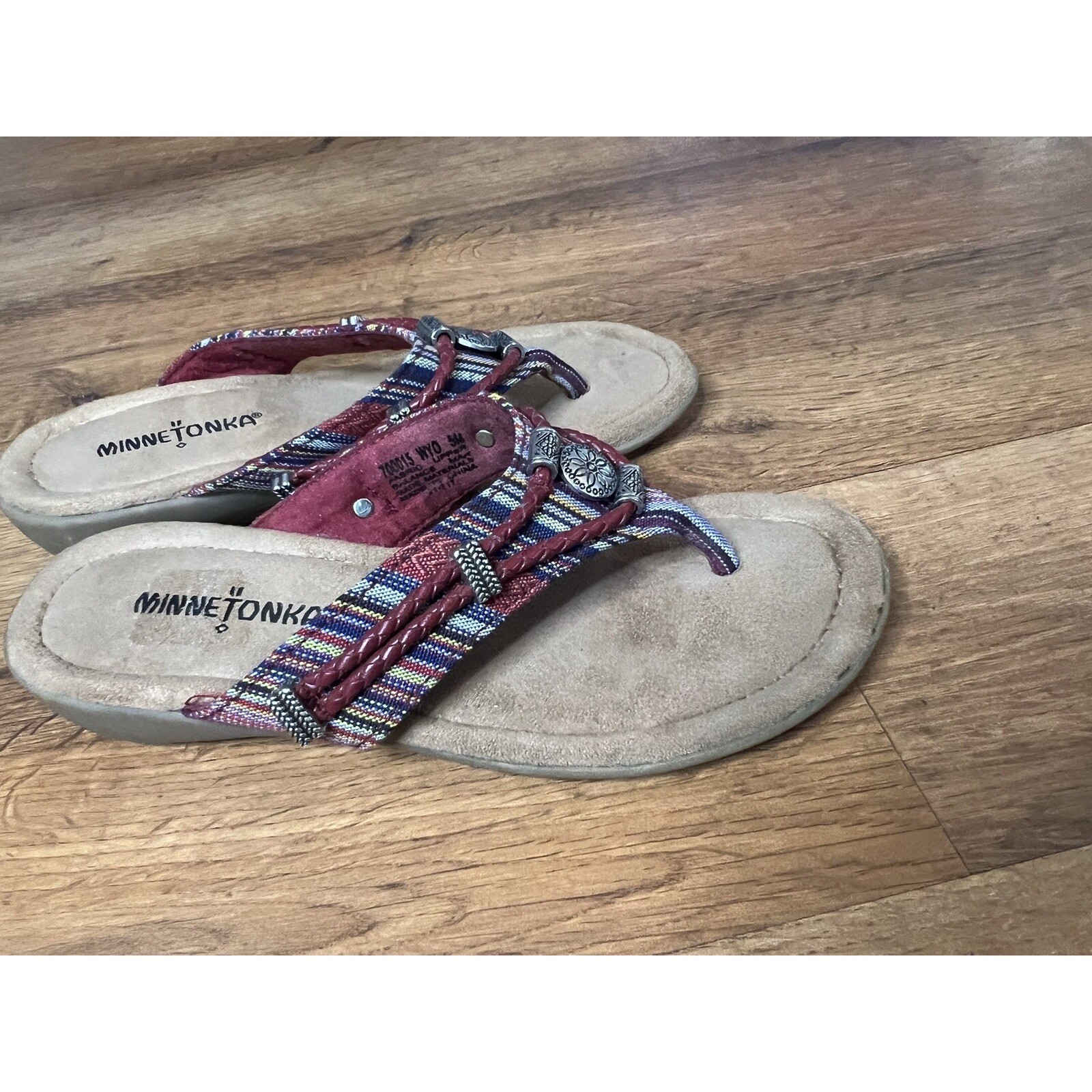 MINNETONKA SILVERTHOREN RED STRIPE BROWN LEATHER THONG FLIP FLOP SANDAL SHOE 5