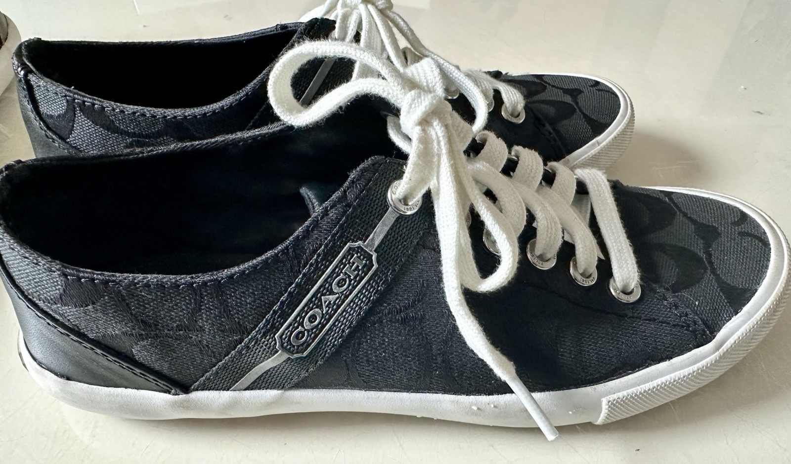 Coach Women’s Lesley Q1402 Signature Sneaker Shoe Black Brown Lot 2 – SIZE 6.5