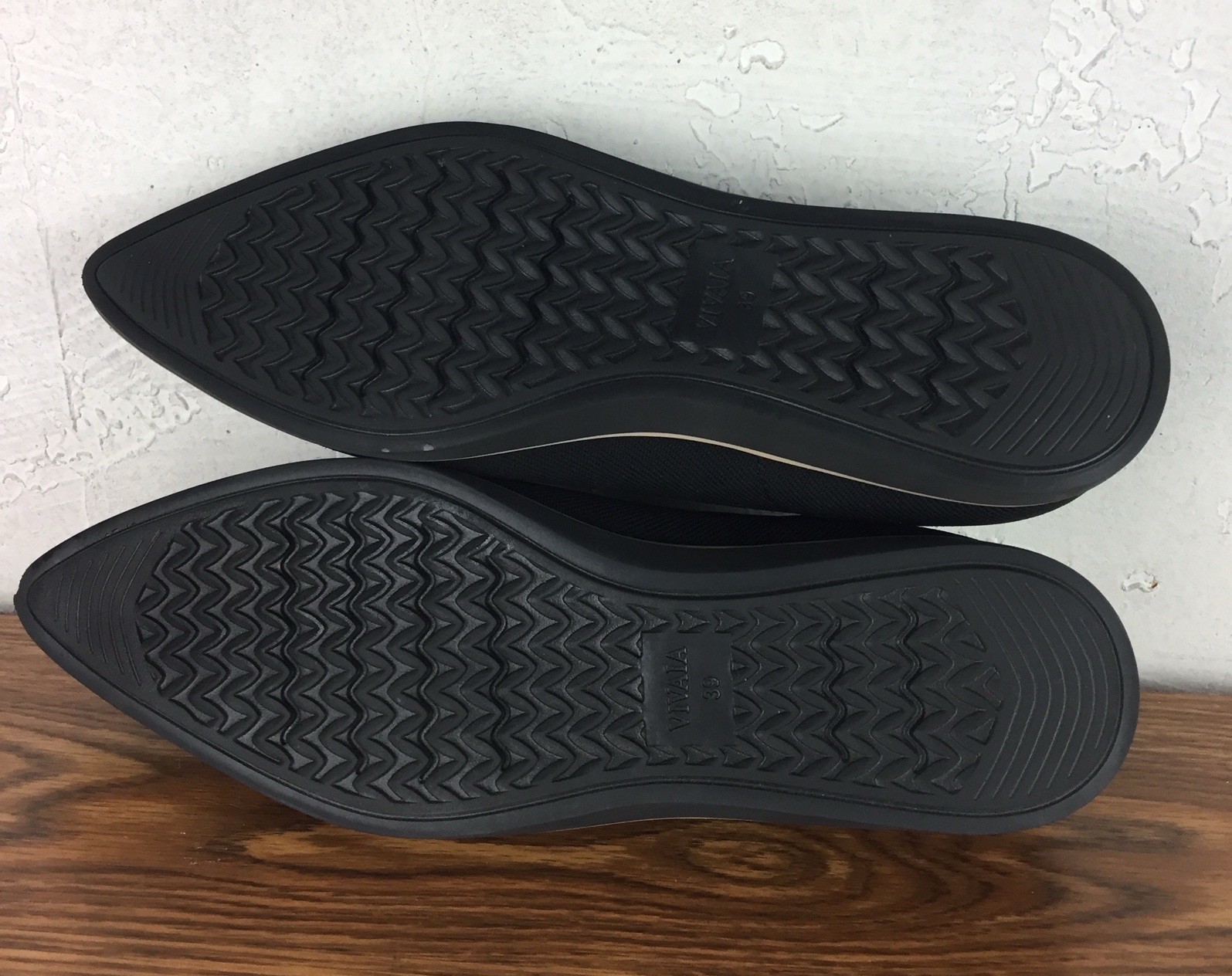 Vivaia Black Veronica Point Toe All Day Comfort Ballet Flats Knit Women Size 39