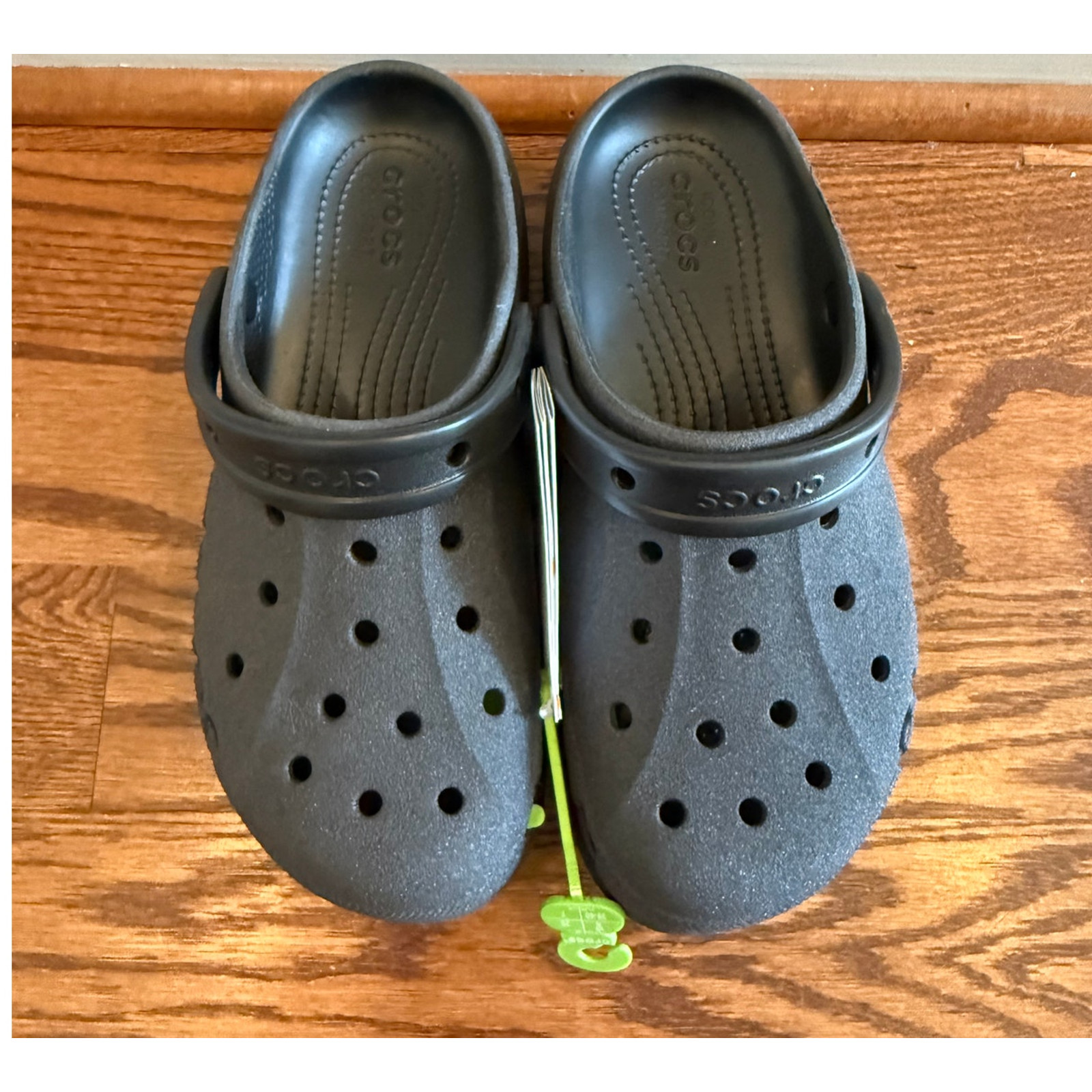 NWT Crocs Baya Platform Glitter Clog – w9
