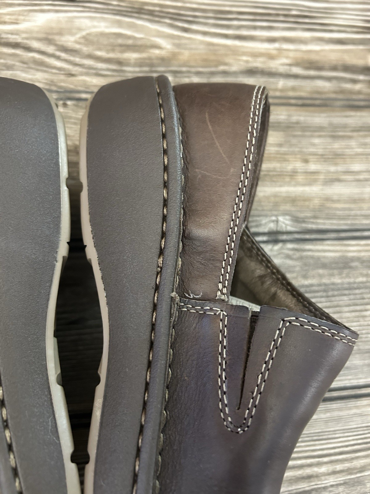 Chaco Zaagh Gunnison 100% Leather Clogs Womens 8.5 Chocolate Brown Vibram Soles
