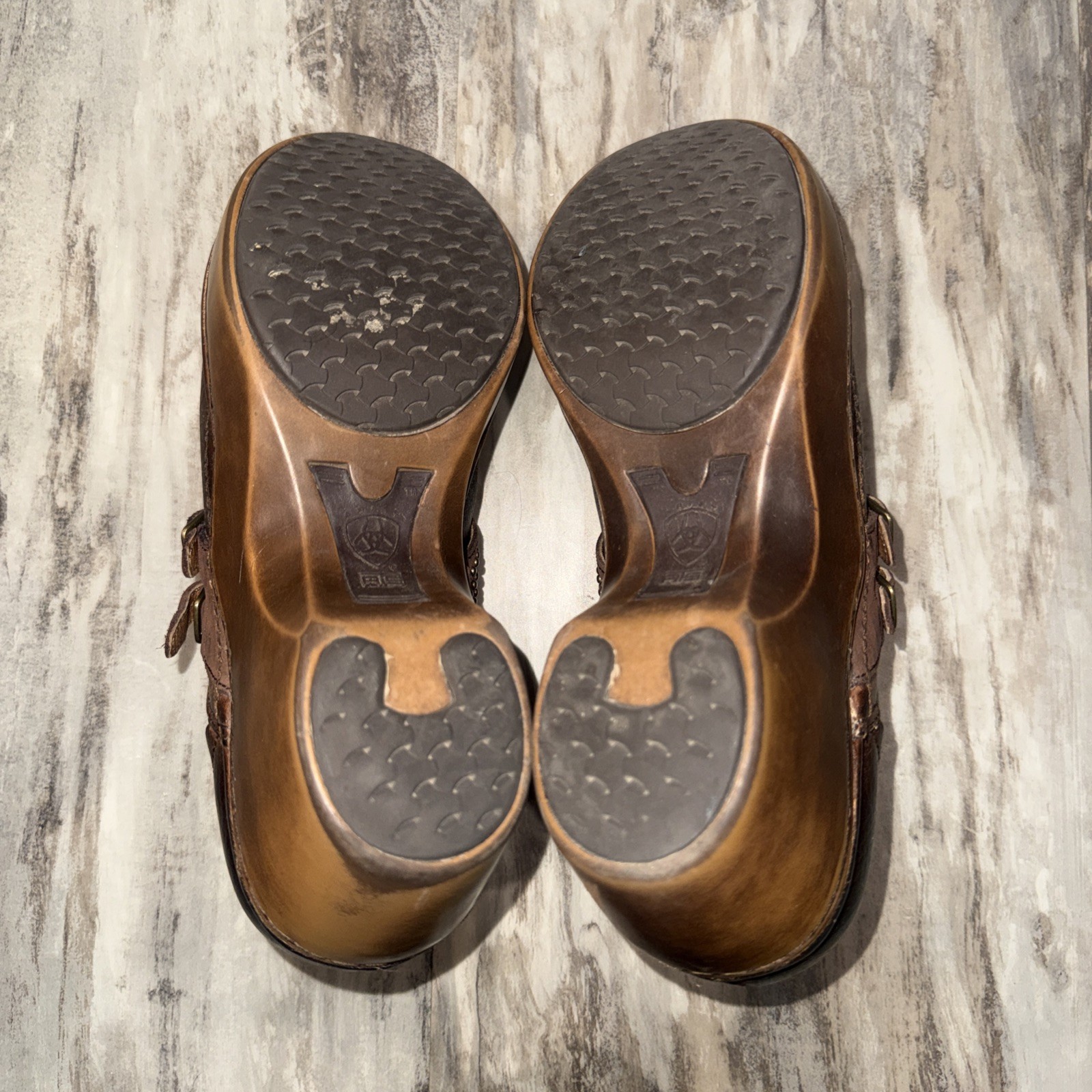 Ariat Clogs Shoes Women’s Size 8 B Brown Leather Slip On Studded Strap Western