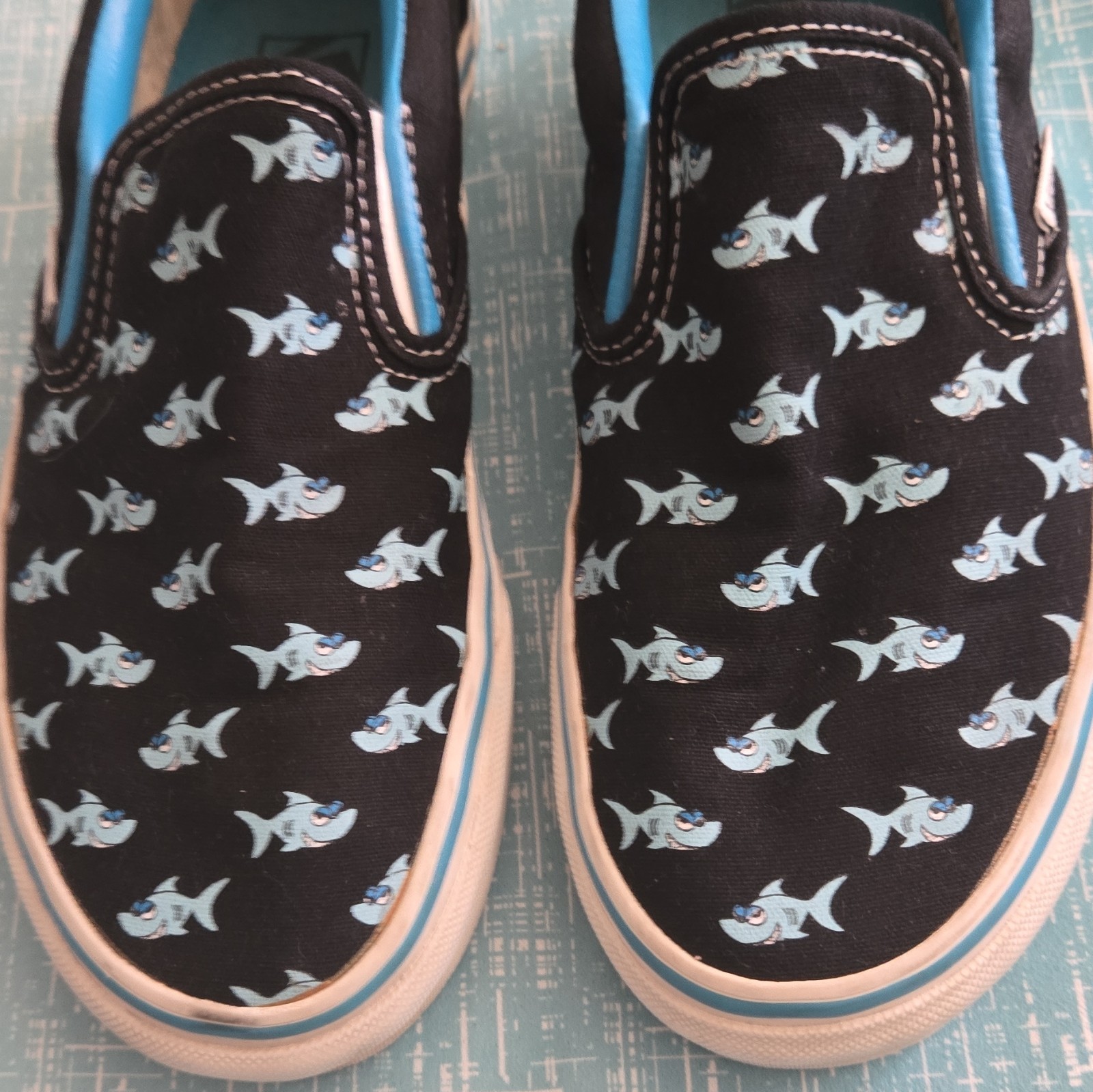 Vintage Vans Classic Slip On Women Size 7.5 Skateboarding Sneakers ‘Pool Sharks’