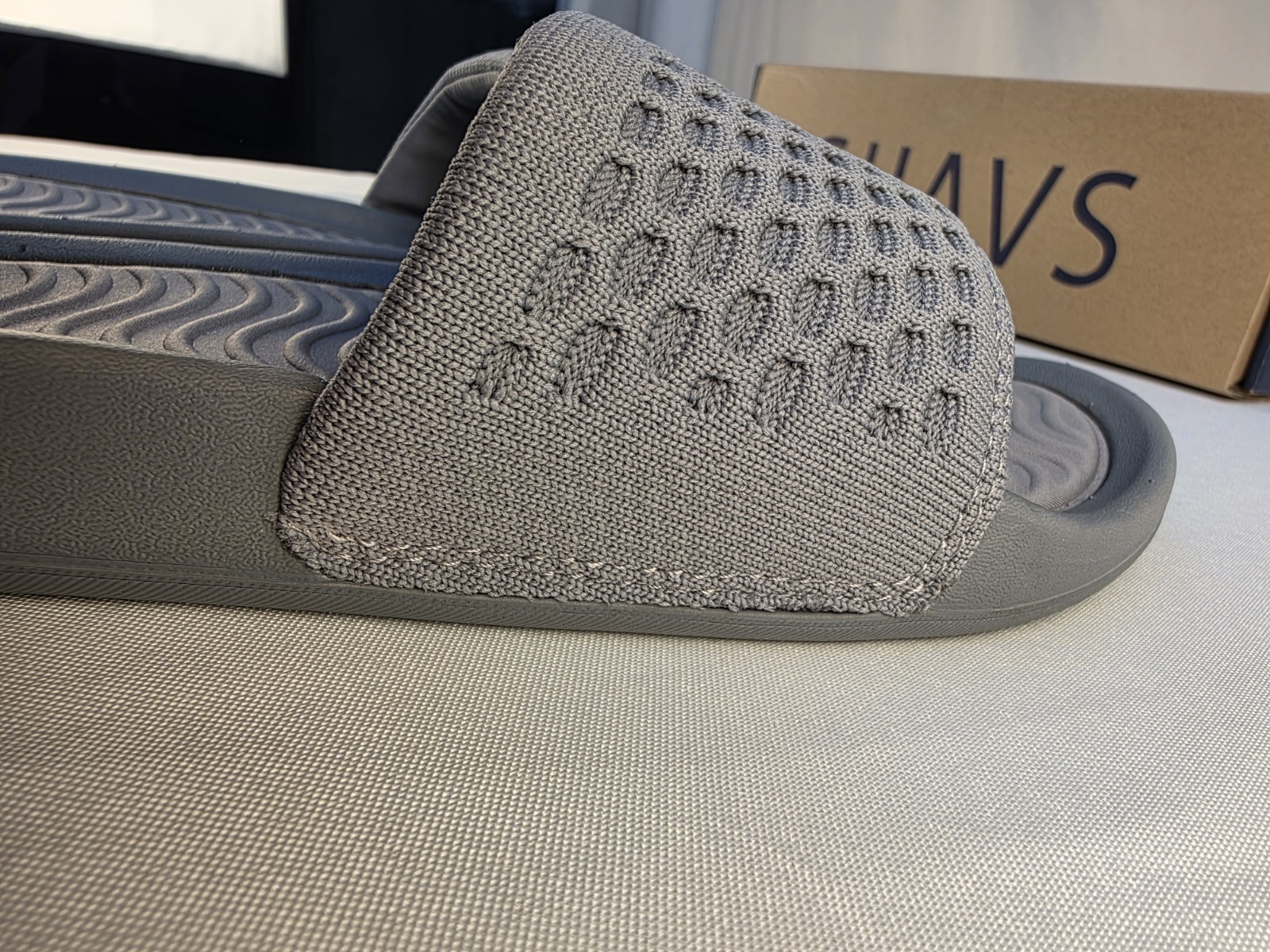SUAVS Women’s Size 9 Slip On Shoes The Eddy Slate Gray New In Box Comfort Shoes