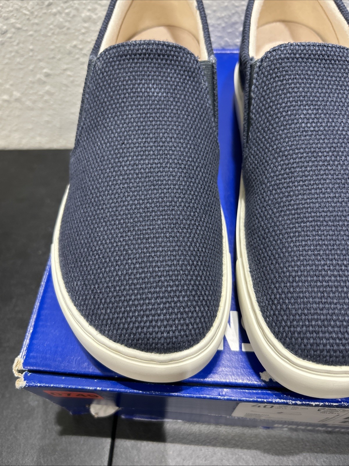 Birkenstock Oswego EU 40 Slip ons Midnight W9 /M7 Narrow Fit Light Wear