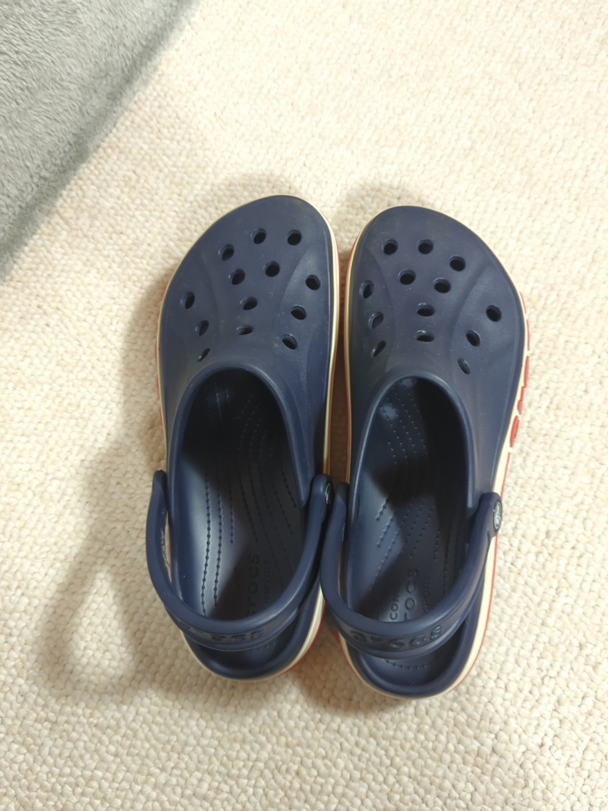 Crocs Crocband Clogs Blue White Red Stripe Women’s 9 Standard Fit Shoes