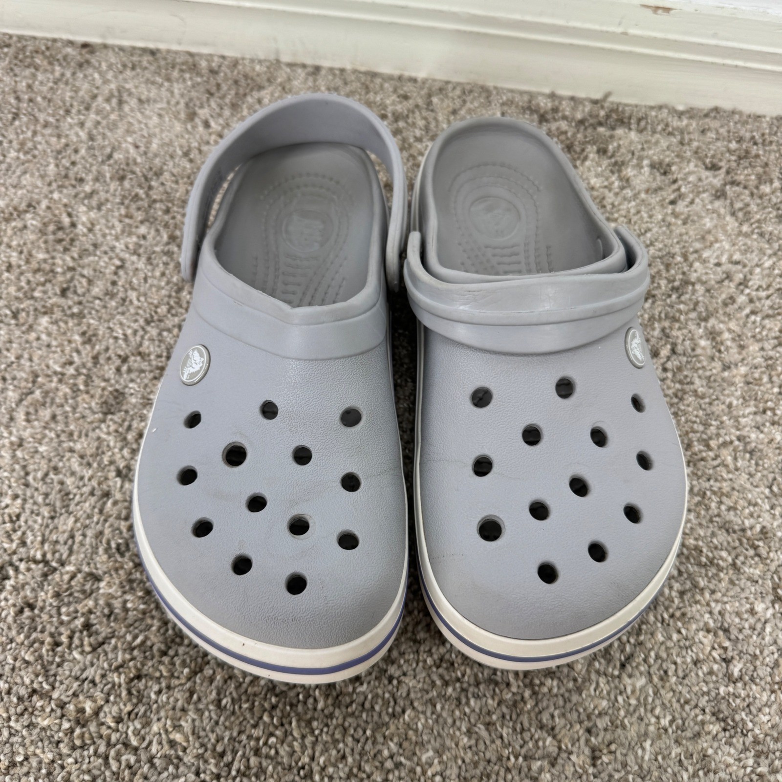 Crocs Crocband Clogs Light Grey Slate Grey Mens 6 Women 8 Water Resistant Stripe