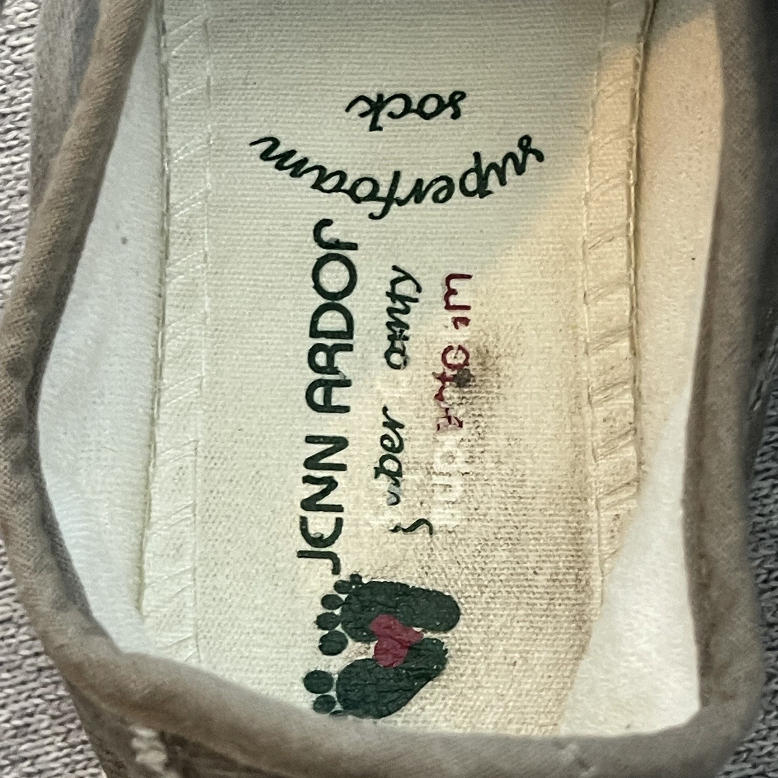 JENN ARDOR SlipOn Canvas Shoes Women Low Top Fashion Sneakers Walking Flats 6.5