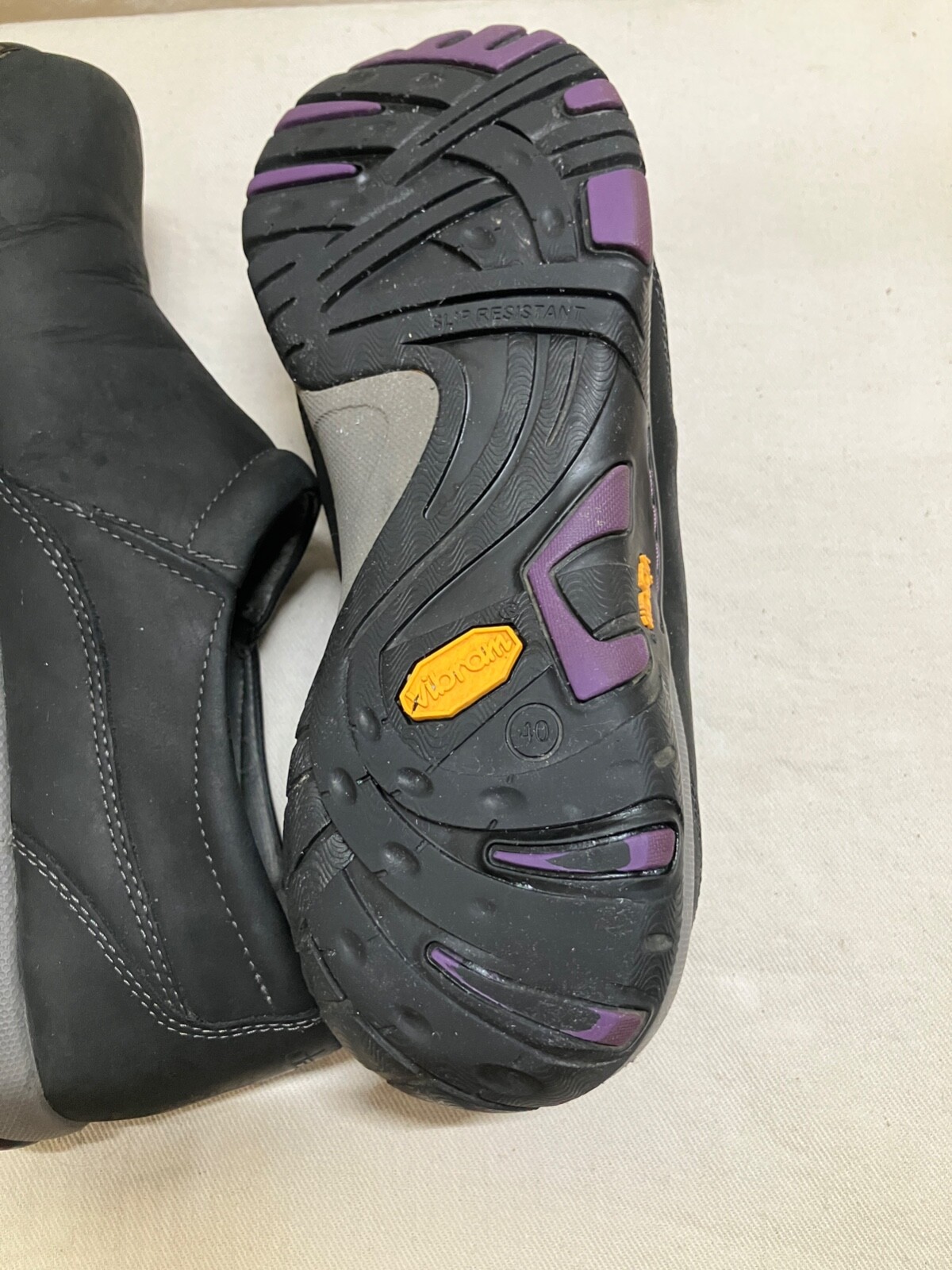 Dansko Patti Shoes Black Milled Nubuck Leather Vibram Slip On Clogs Sz 40 Eur
