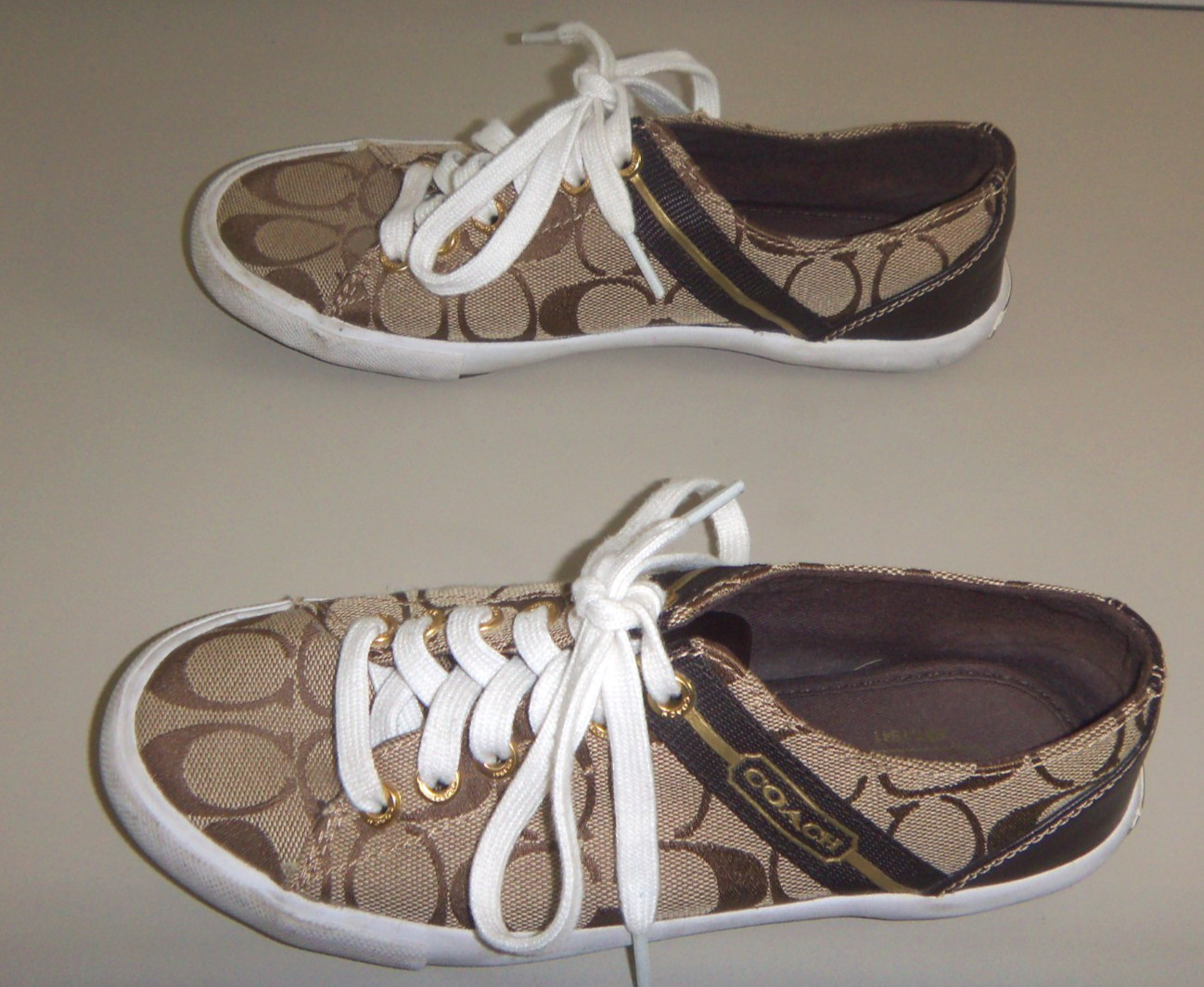 WOMEN’S COACH LESLEY KHAKI CHESTNUT SIGNATURE CANVAS LACE UP SHOES SIZE 5B