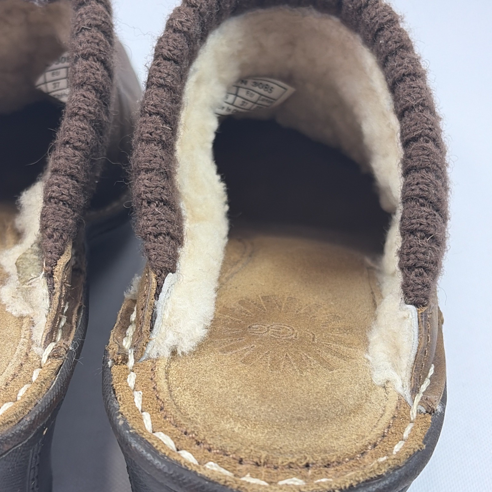 UGG Gael Leather Mule Clogs Women’s Size 6 Brown Slip On Comfort Shearling Lined
