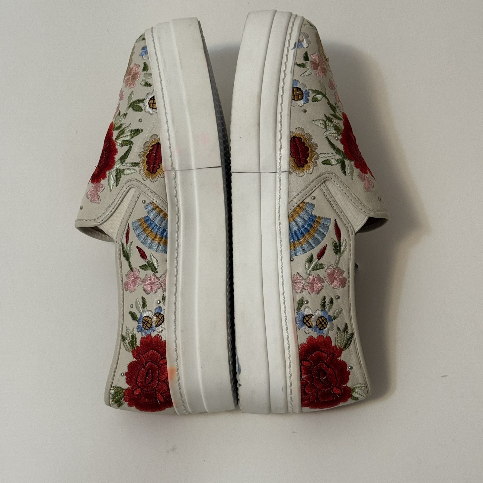 Alice + Olivia size 8 Sasha Floral Embroidered Slip-On Platform Sneakers Ivory