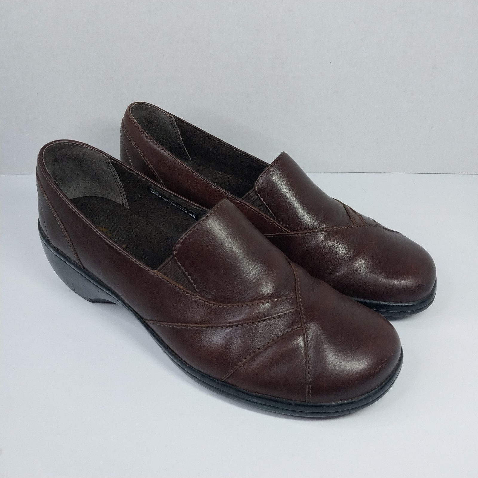Clarks Blackberry Womens Size 7.5 M Brown Leather Wedge Comfort Loafers Shoes