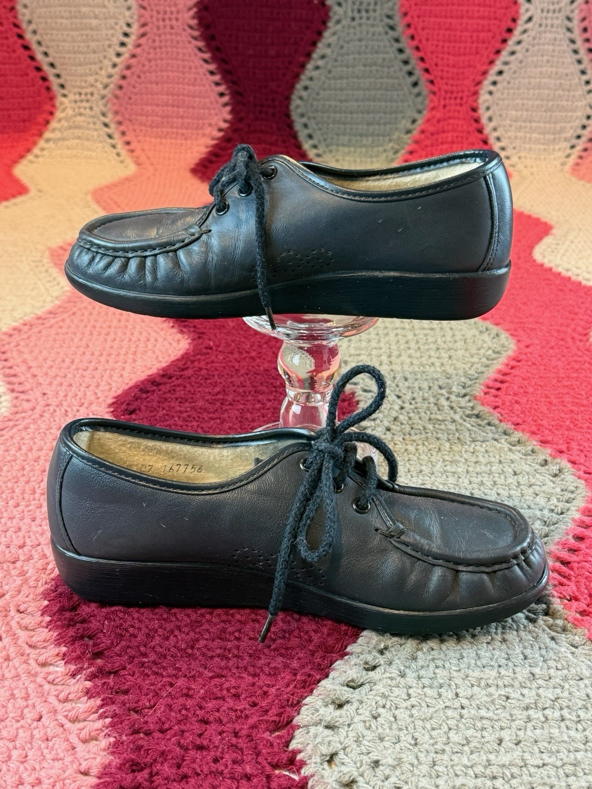 Vintage SAS Handsewn Black Leather Moccasin Lace Up Comfort Shoes Women’s US 6.5