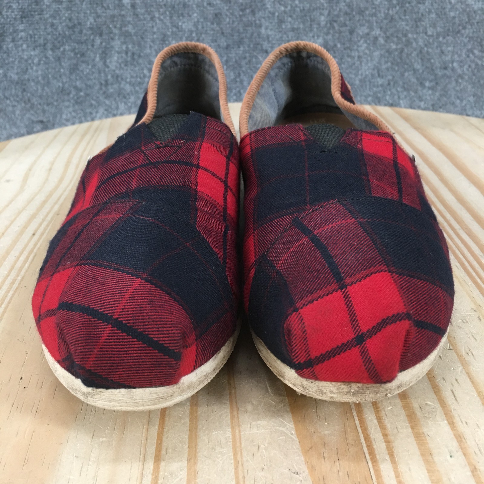 Toms Classic Shoes Womens 11 Slip On Casual Comfort Low Top Flat Plaid Red Black