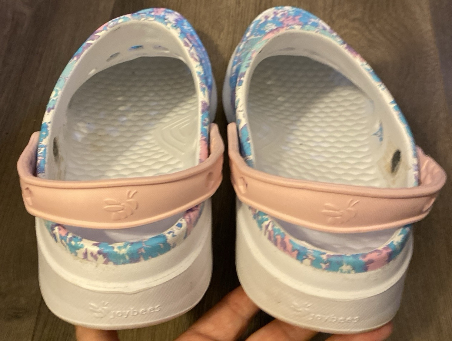 Joybees Crocs Pastels Pink Blue White Splatter Pattern W Holes W10 M8 EUC