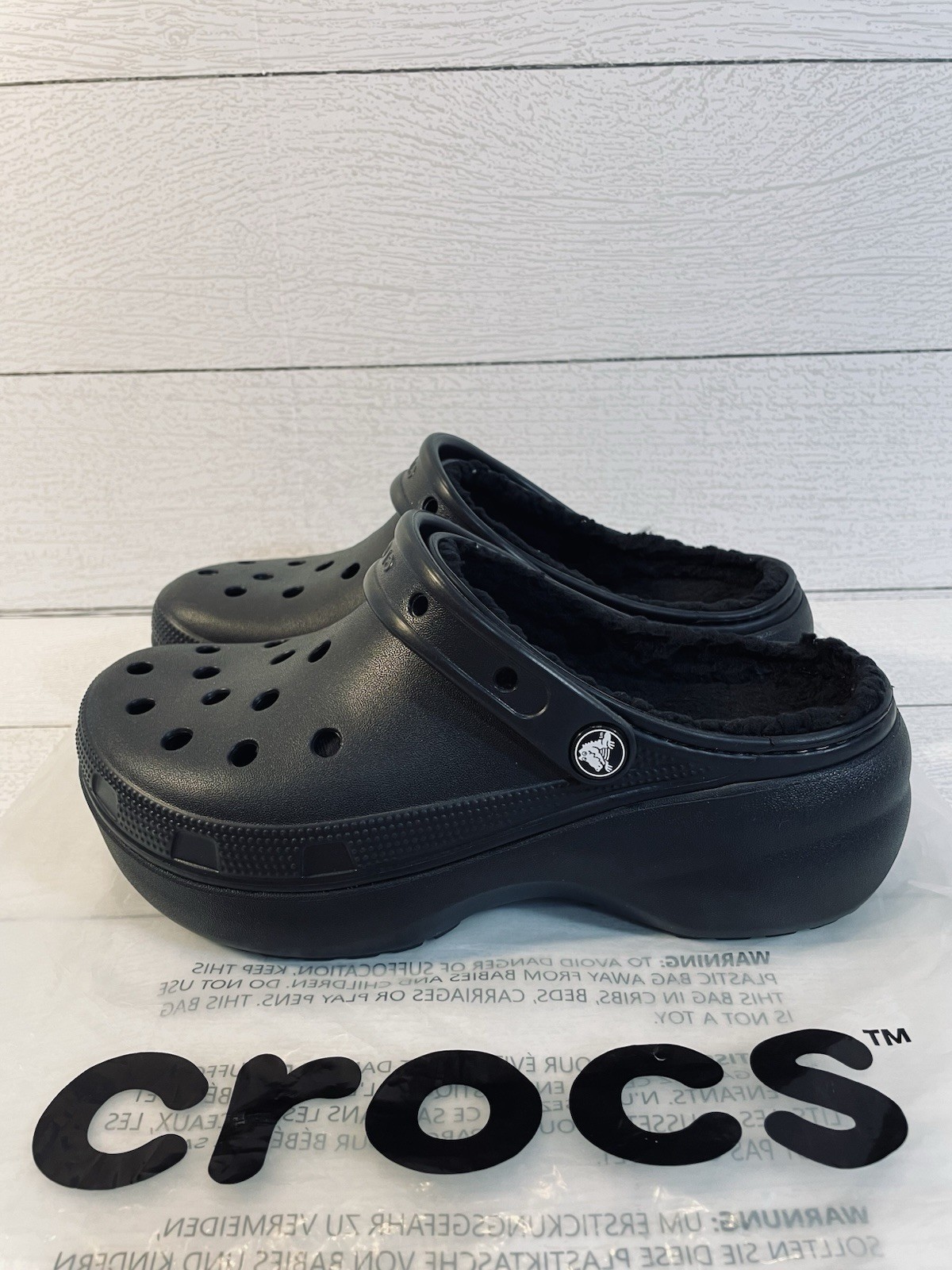 Crocs Women’s Sherpa Lined All Black Noir Platform Clogs Size 8 Brand New