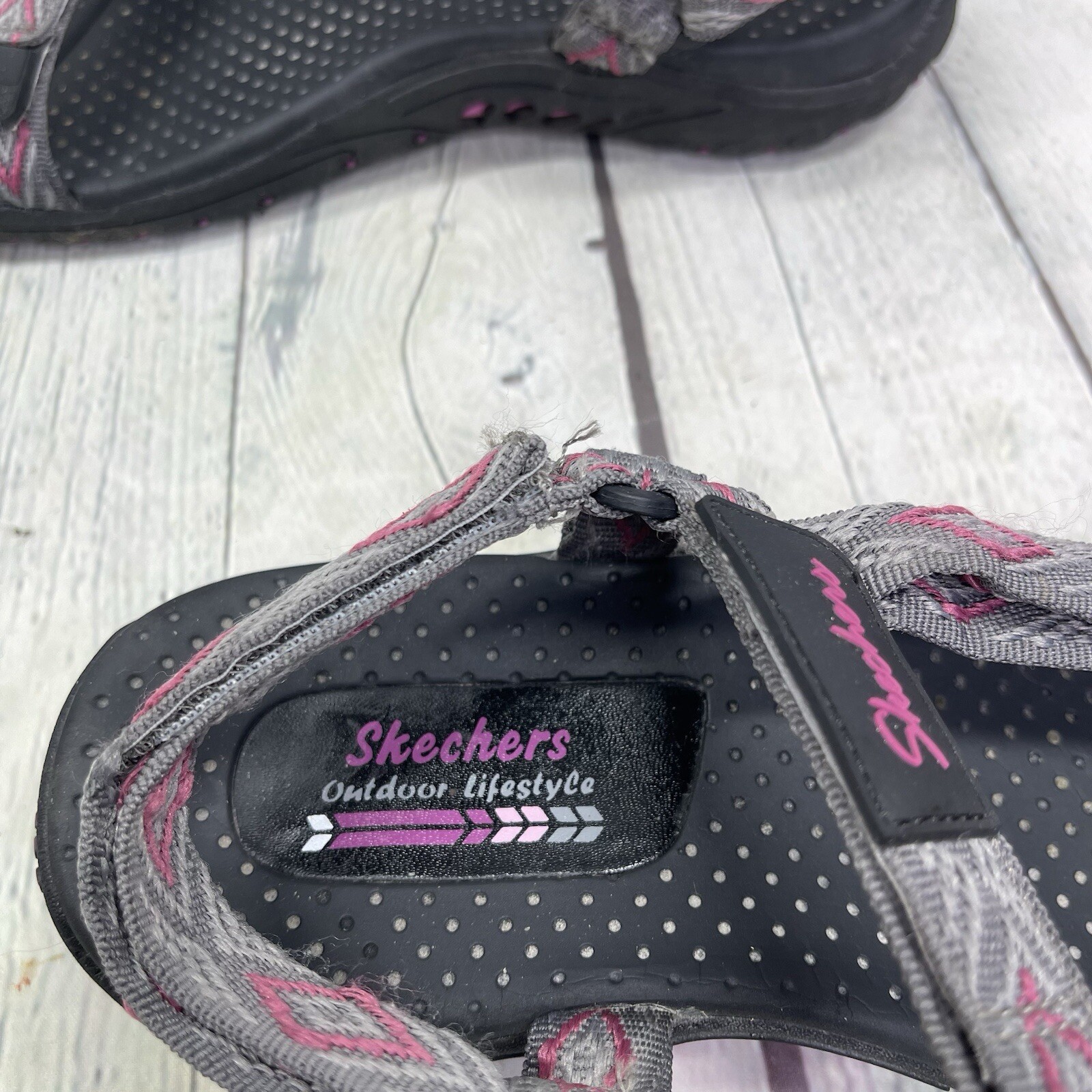Skechers Reggae Sandals Women Size 9 Strappy Outdoor Lifestyle Hiking Walking
