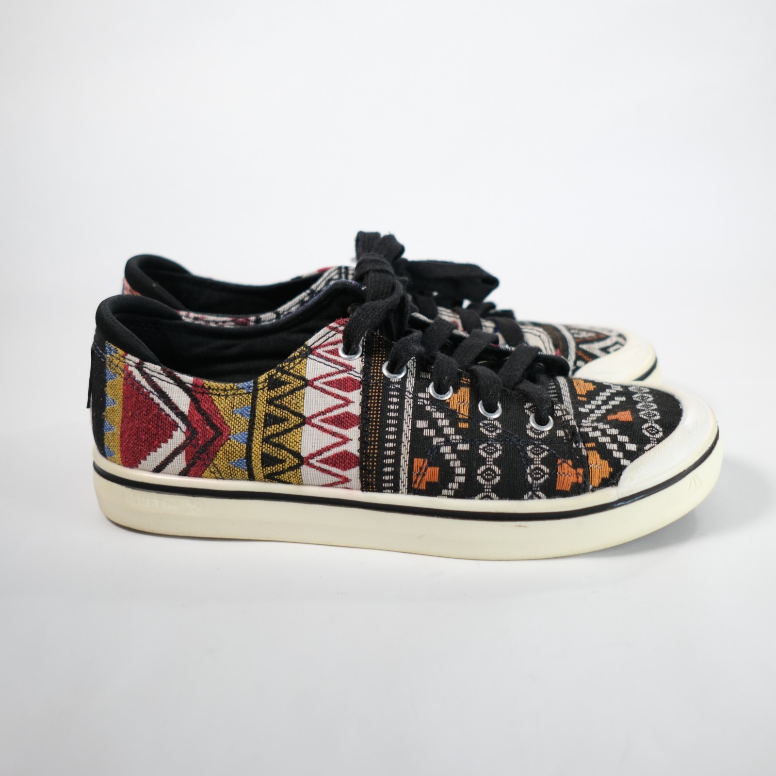 KEEN Multicolor Geometric Tribal Print Lace Up Sneakers Women’s Size 8.5