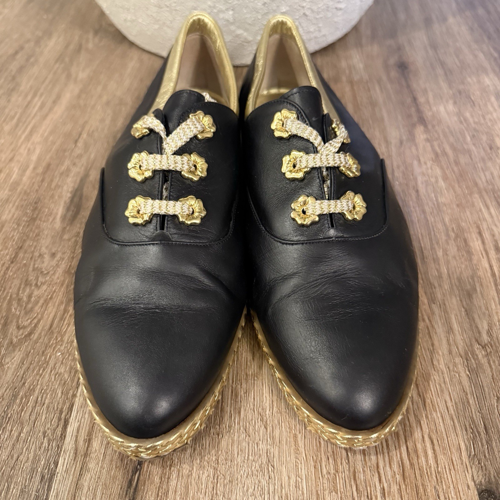 Bally Jallut Oxfords Espadrilles Tennis Shoes Size 11 Gold Flowers Black Leather
