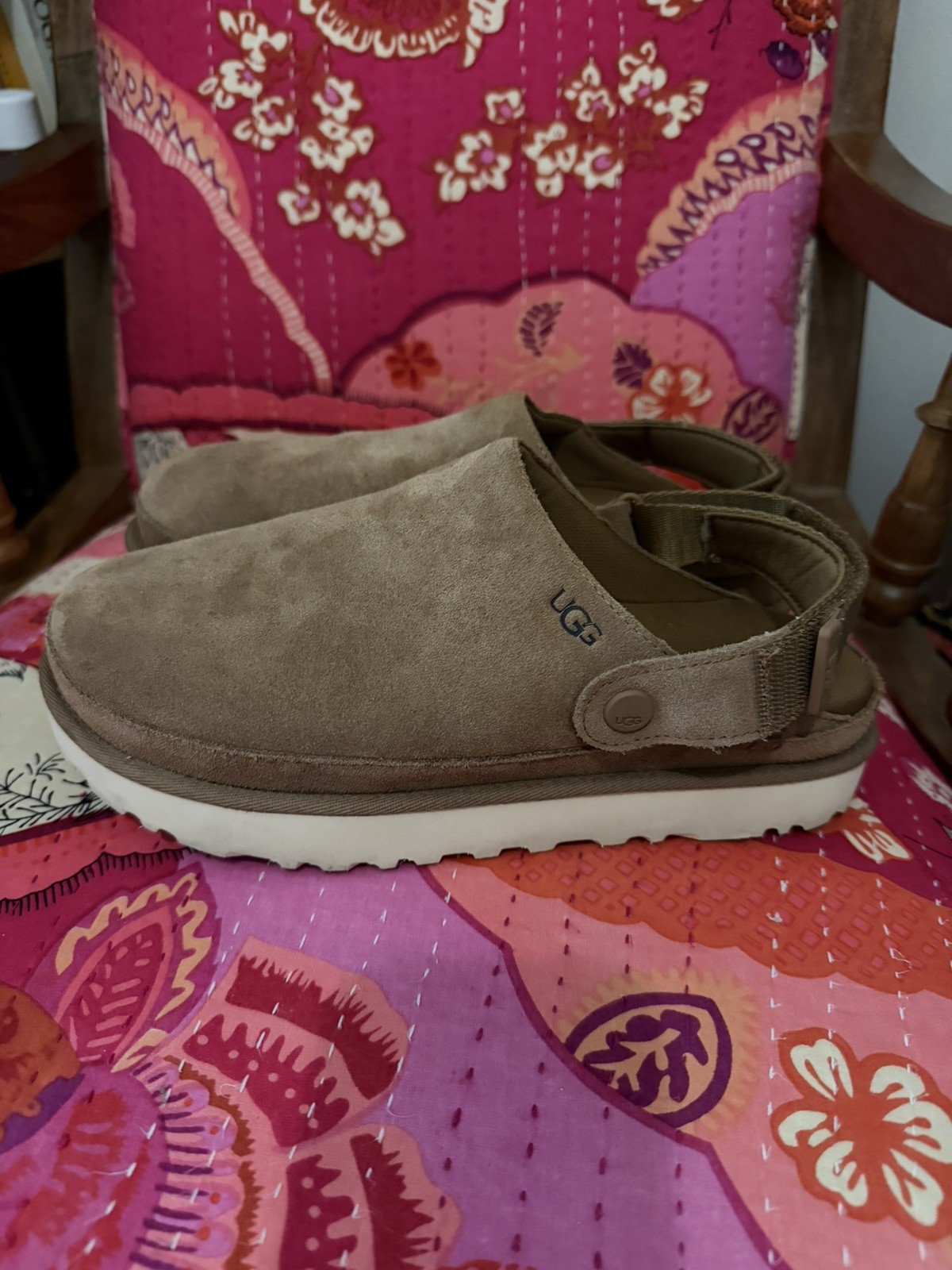 UGG Women’s Goldenstar Clog Chestnut Suede Leather Slides, Mule, Size 9