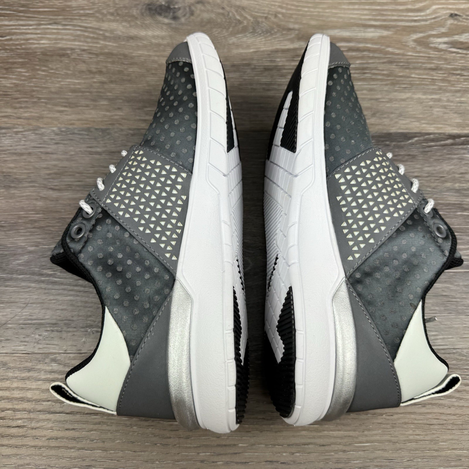 Supra Shoes Women Size 6 Scissor Grey Polka Dot White Lace up Skateboarding