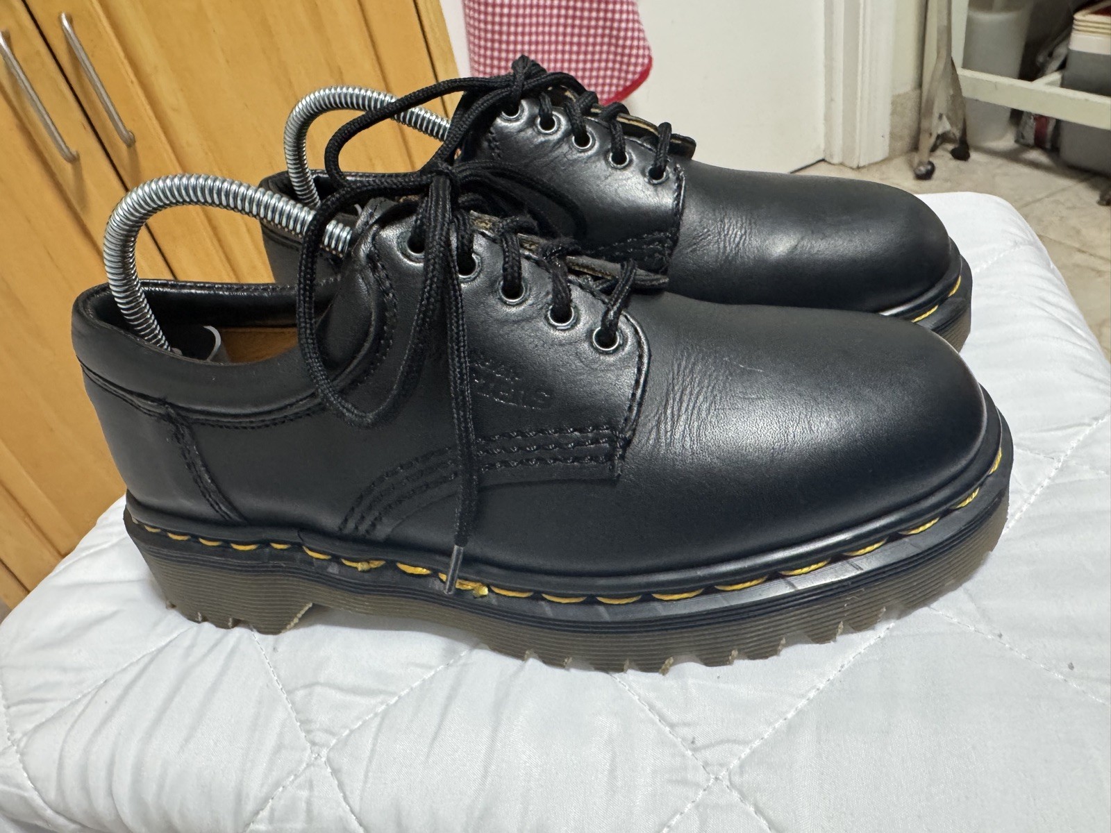 Doc Marten Vintage AW04 Size 4 UK (women us 6) Made In England Shoes 8053