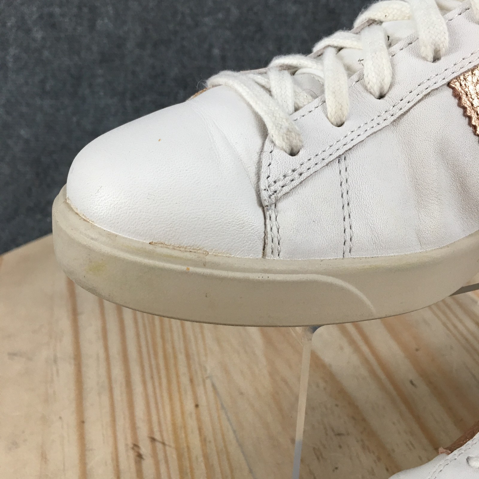 ECCO Street Lite Shoes Womens 8-8.5 Lace Up Retro Style Sneakers White Leather