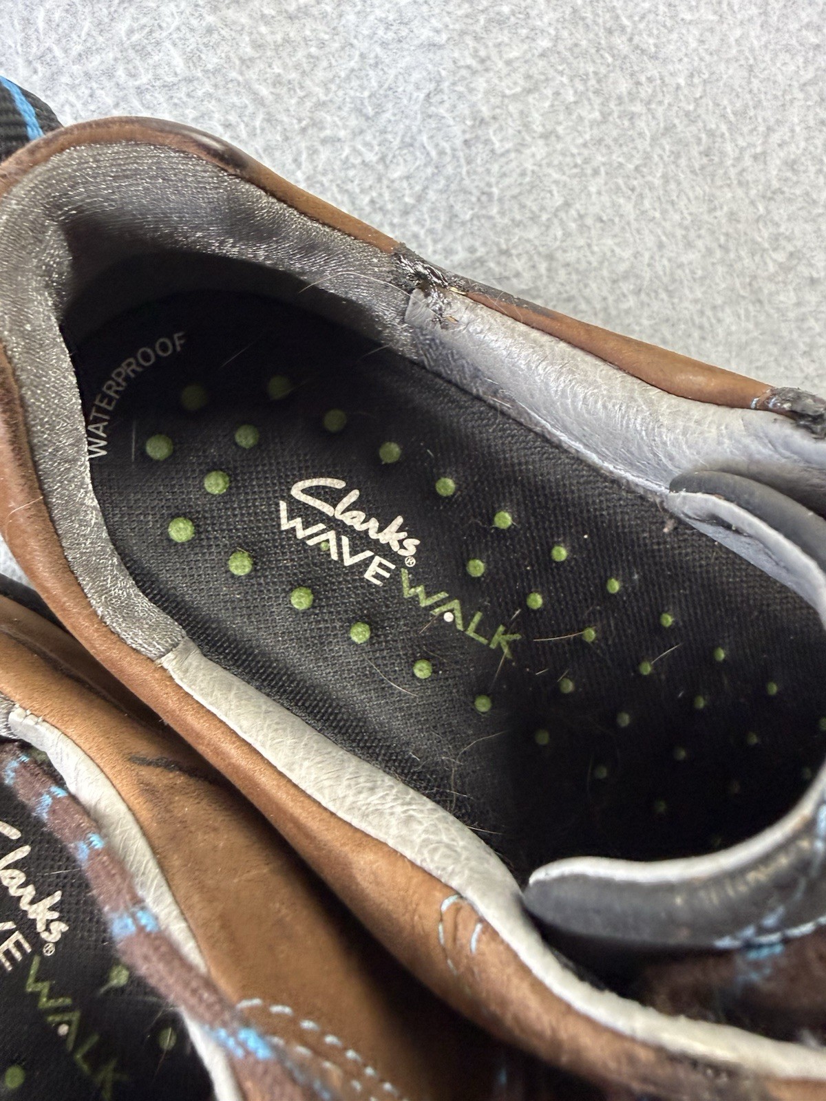 Clarks Wave Walk Hiking Walking Trail Shoes Women’s 9.5 Waterproof Leather Brown