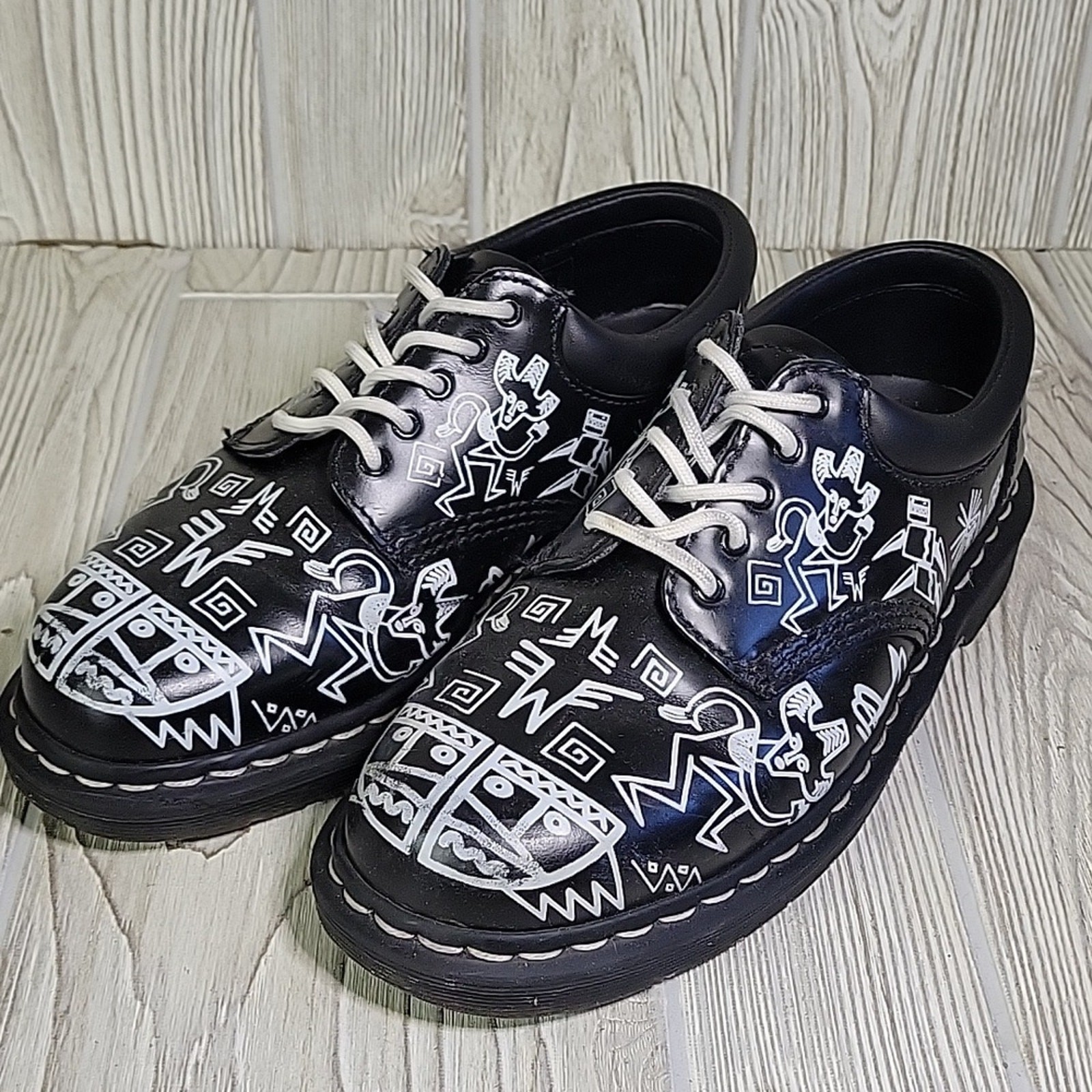 Dr. Martens 8053 Spirit Mark Wigan Lo Top Oxford Shoes Aztec Mens 7 Womens 8