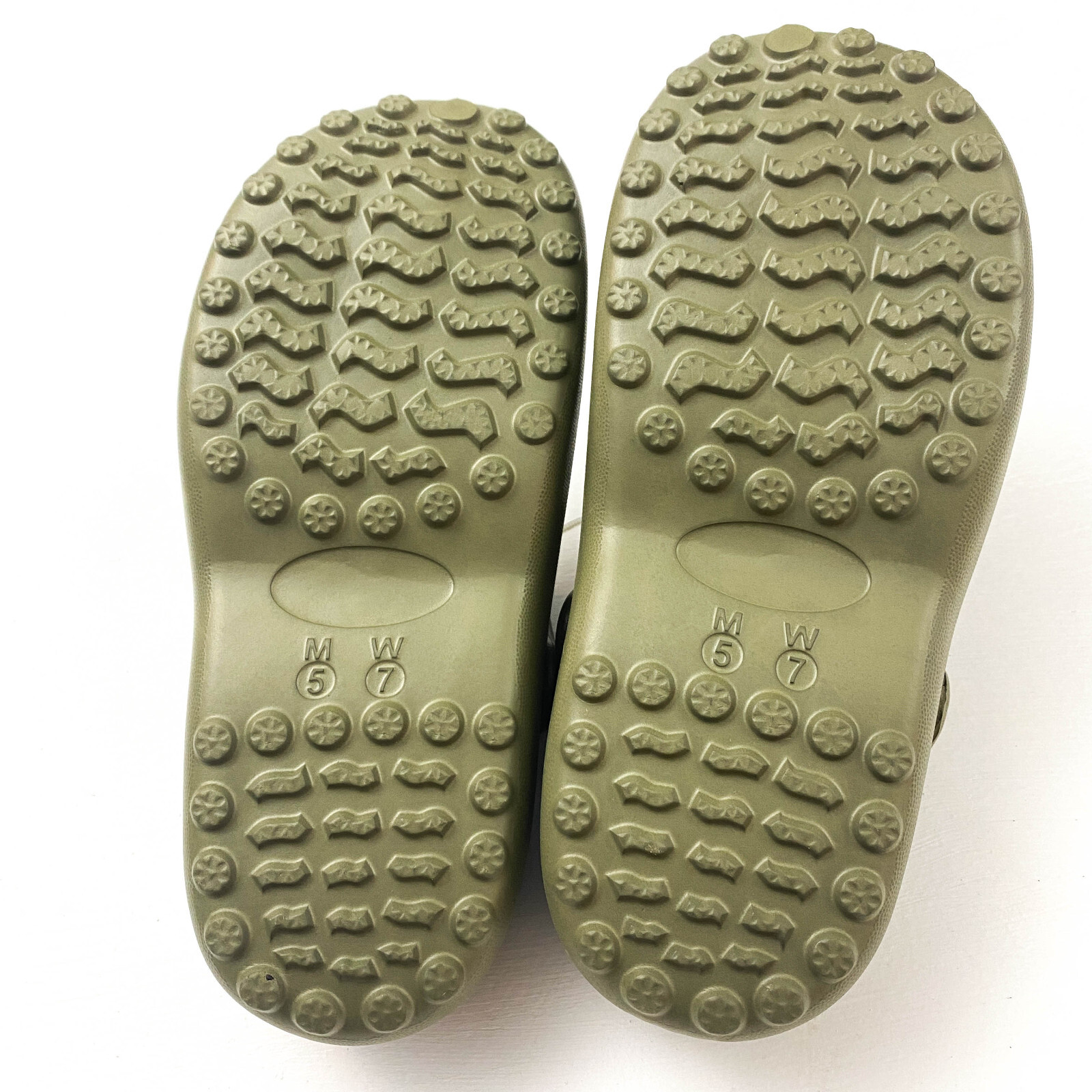Berkley Jensen Adult Unisex Size M5/W7 Faux Fur Lined Clogs Chive Mono