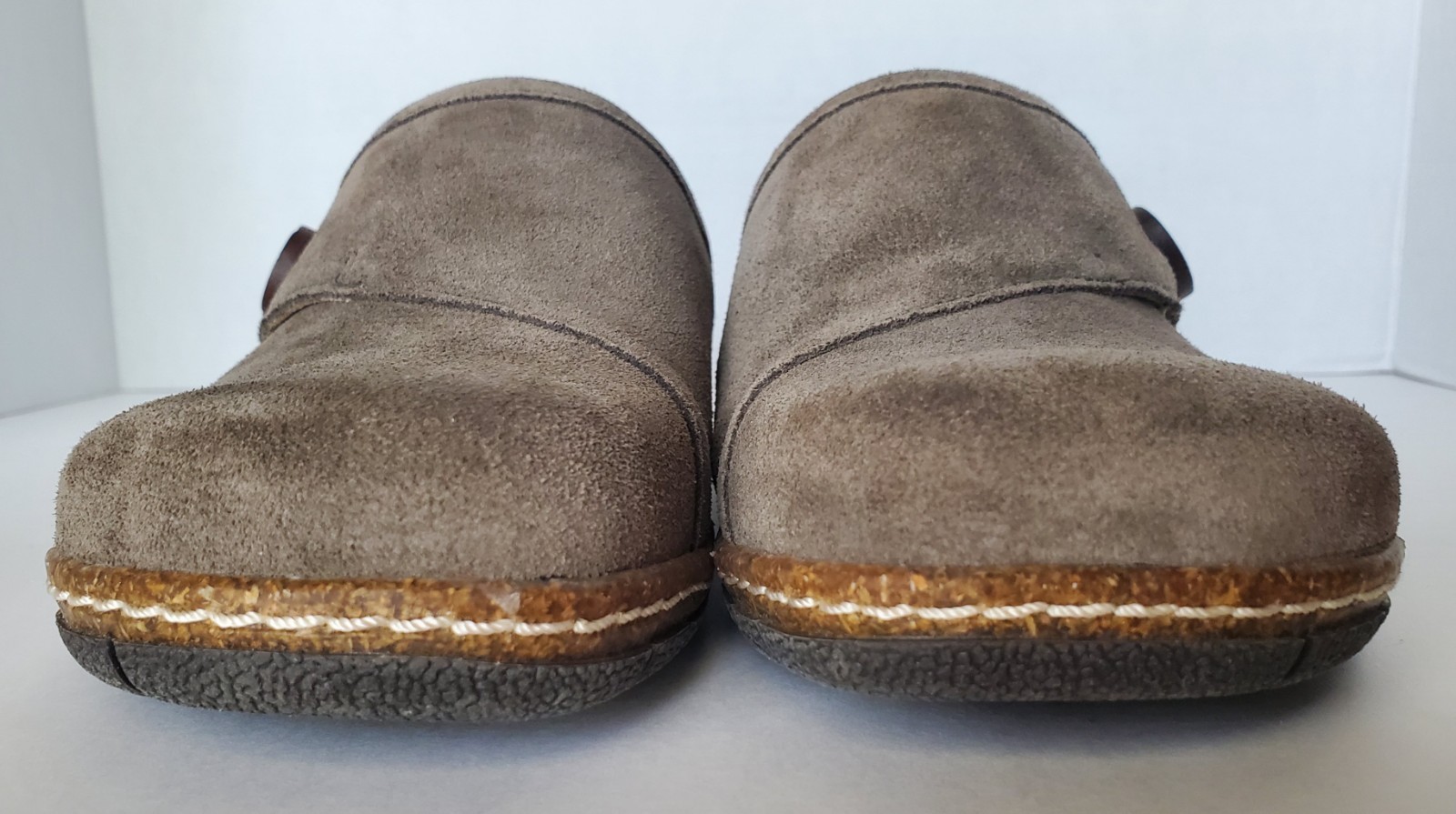 Earth Ezra Olive Green Suede Button Wrap Slip On Comfort Clogs Size 8