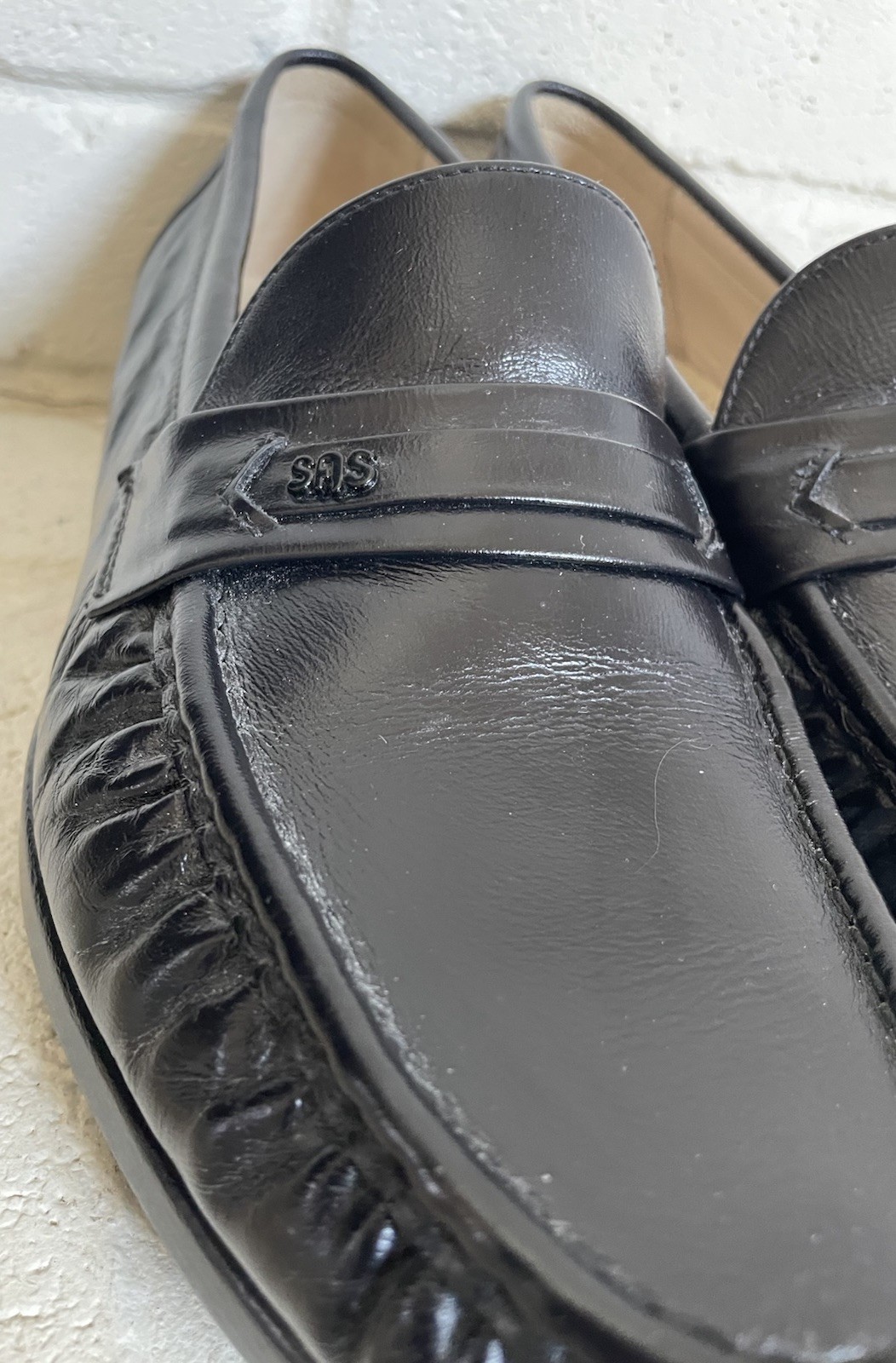 SAS Handsewn Black Leather Loafer Shoes Classic Comfort Slip On Mens Size 11