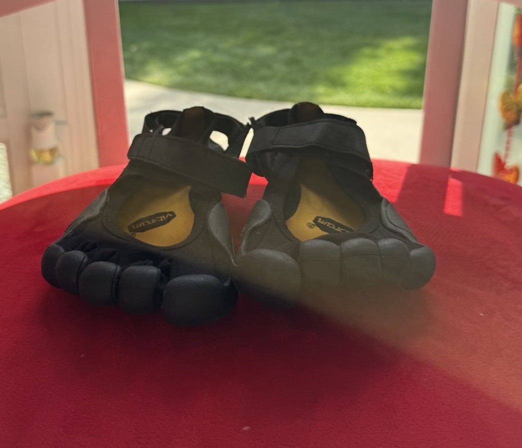 Vibram FiveFingers Black Toe Shoes Sandals Womens Size EU 36 US 5.5-6