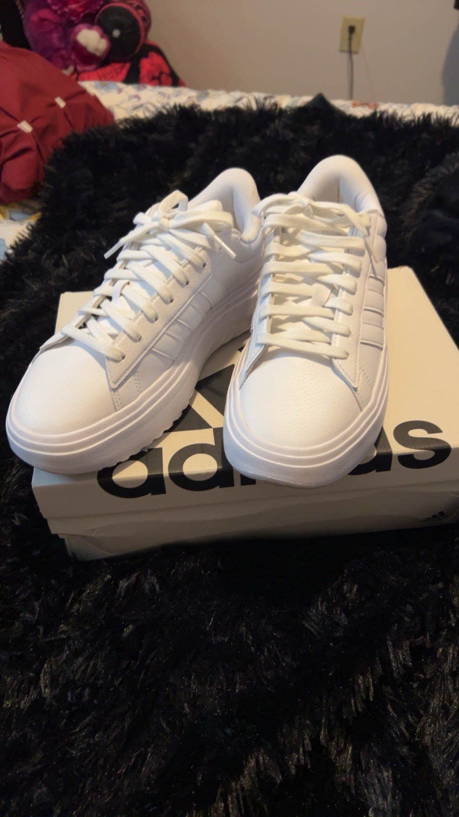 Size 9.5 Women’s White Adidas Grand Court Tennis Shoes Sneakes Sneakers New