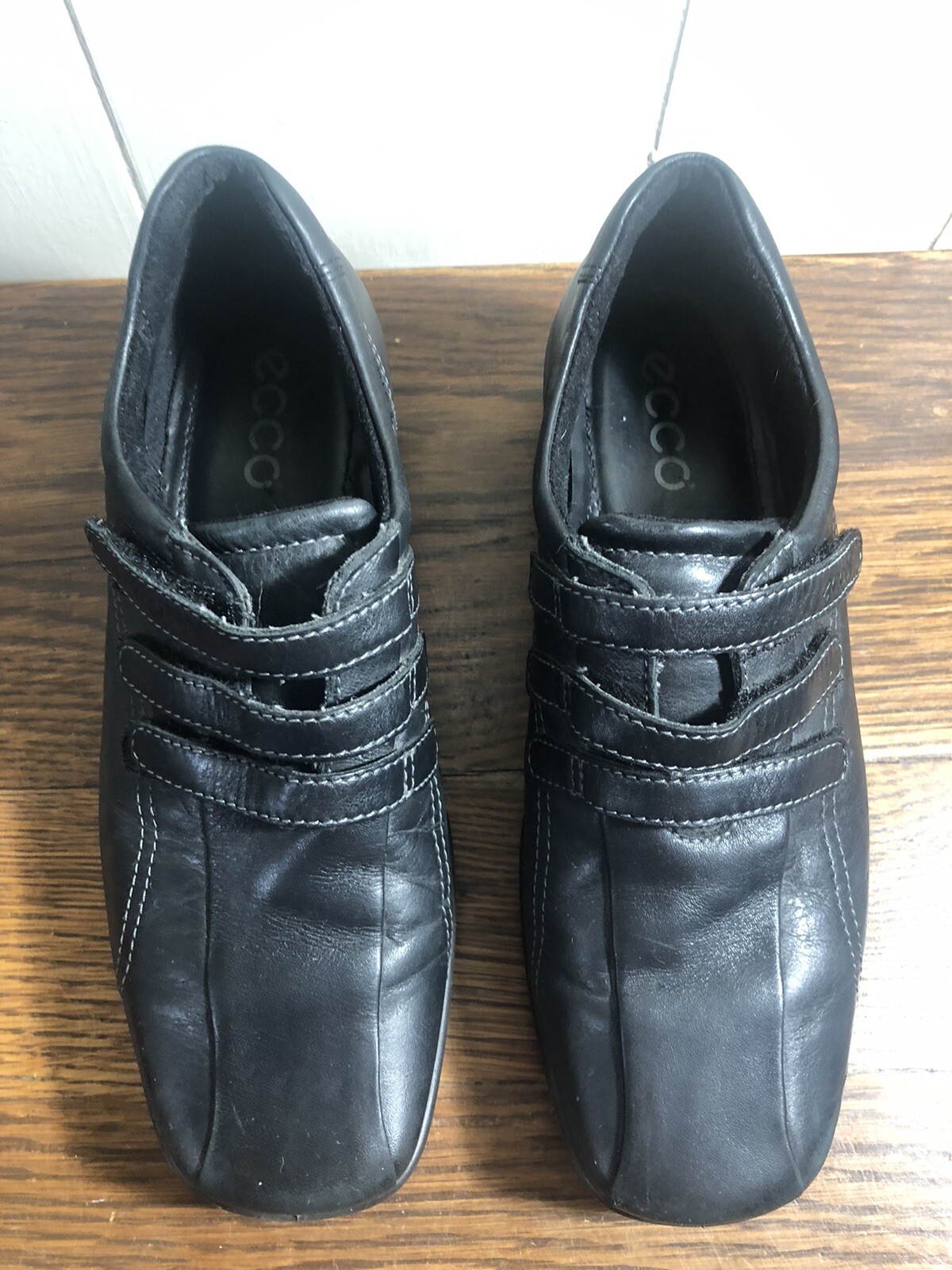 ECCO Black Leather 3-Strap Hook & Loop Comfort/Walking Shoe SIZE 36/5-5.5 Square