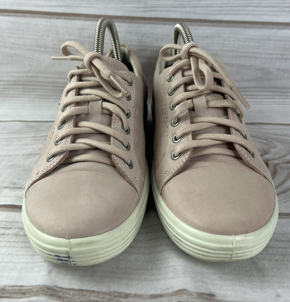 Ecco Women’s Sneaker Size 8 Blush Pink Nubuck Athletic Golf Walking Shoe EU 39