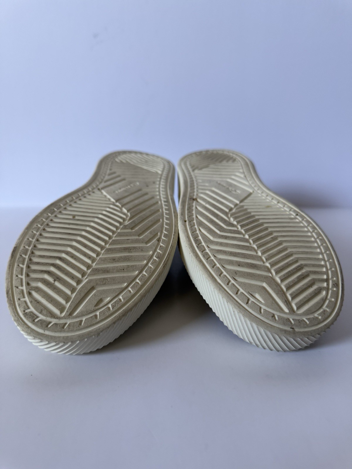 Cariuma IBI Slip-On Shoes Women’s 6.5 Gray Knit Sustainable Casual Comfort