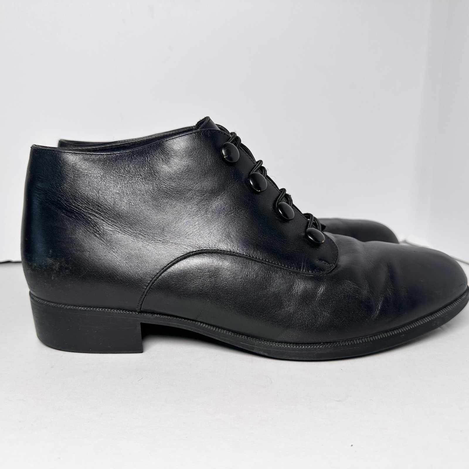 VTG Munro American Zurich Women’s Black Leather Ankle Boots-9-Button Up Witchy