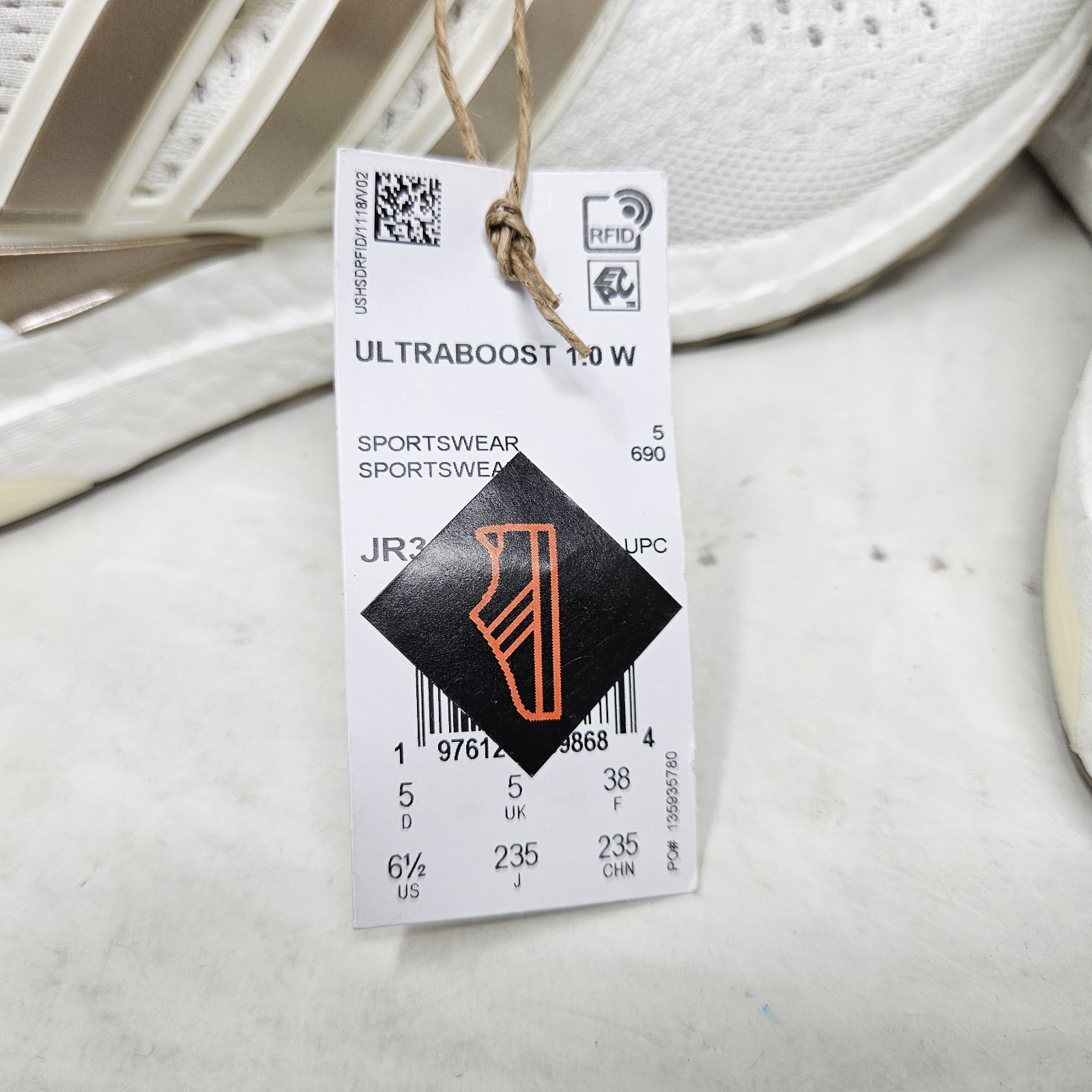 Adidas Ultraboost 1.0 Comfy Shoes / Off-White Metallic / JR3144 / Women’s 6.5