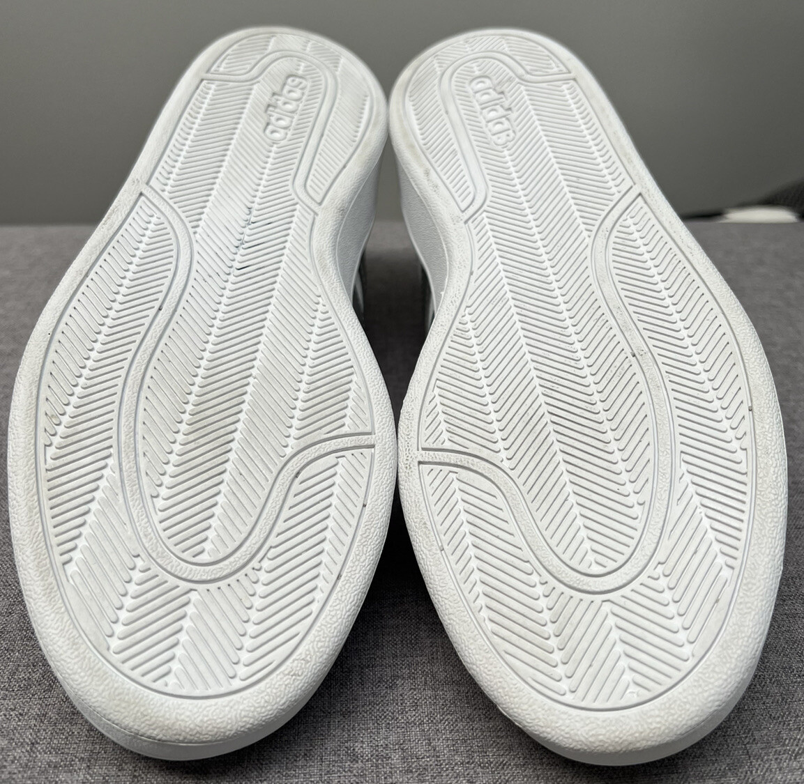 ADIDAS NEO cloudfoam AQ0528 Women’s Sz 8 Grand Court White w/Silver Stripes