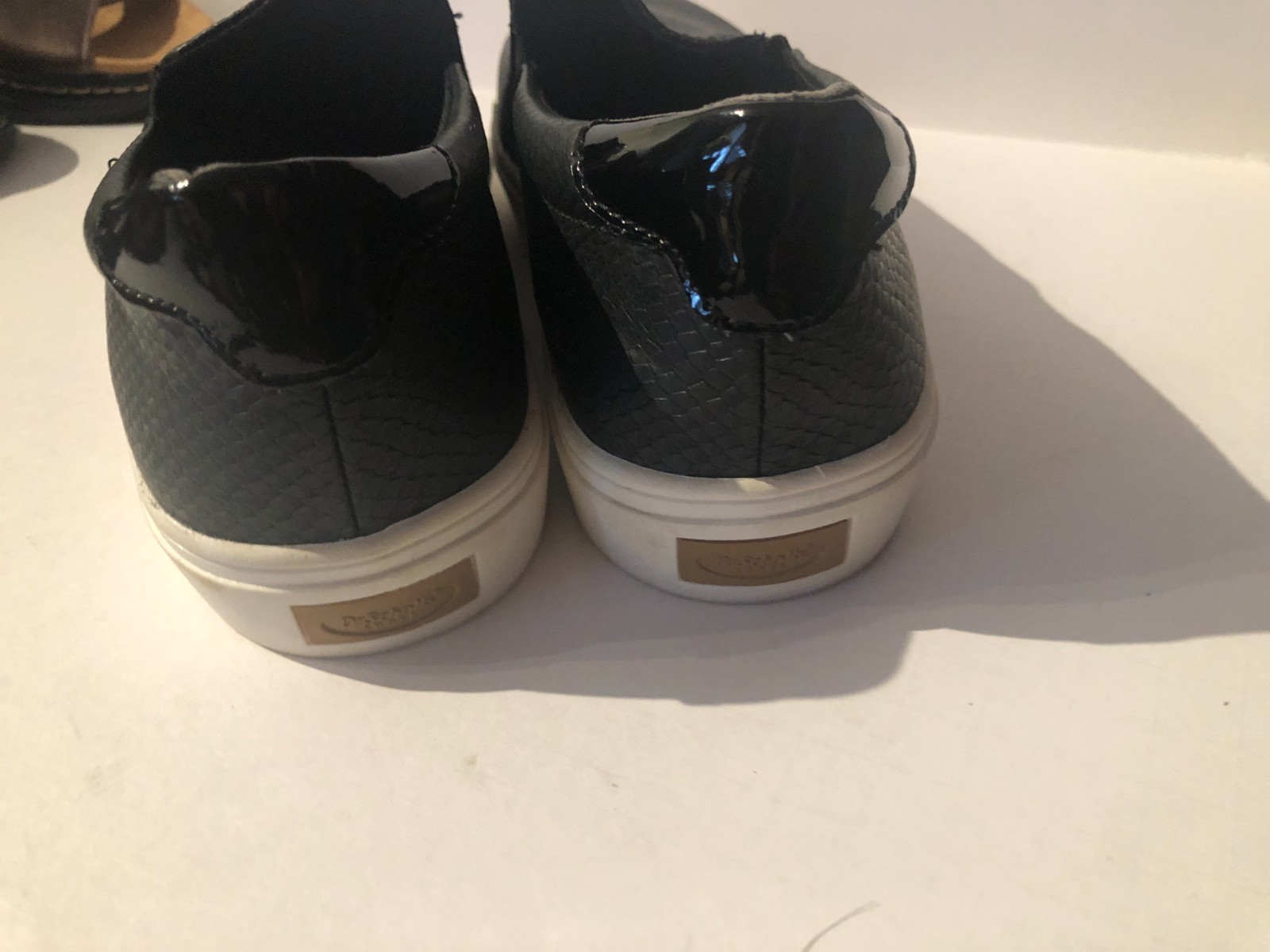dr scholls nova slip on sneakers – size 10