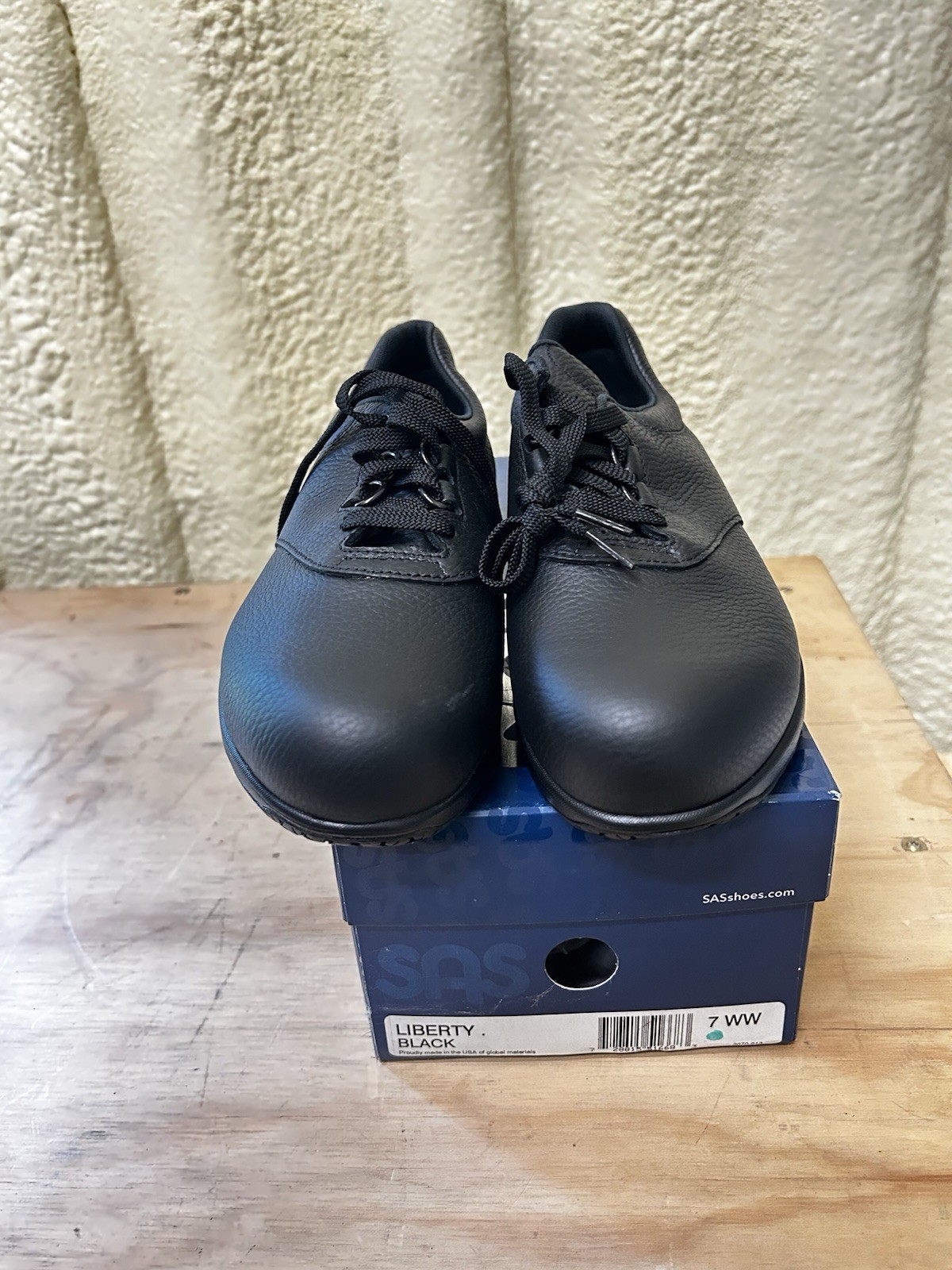 SAS 2070-013 Liberty Black Lace Up Slip-Resistant 7 WW Women’s Shoes New In Box