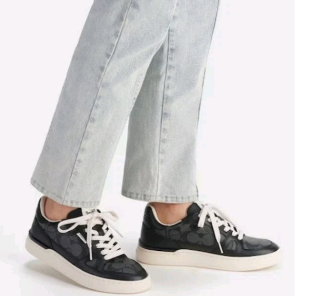 COACH Women’s Clip Court Low Top Sneaker Signature Coated Canvas Black Size 8.5B